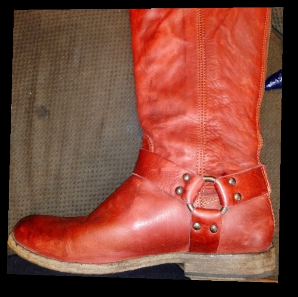 RED FRYE PHILLIP BUCKLE BOOTS